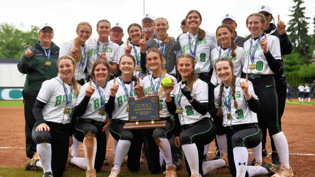 z Pendleton Wilsonville 5A softball final Leon Neuschwander 69